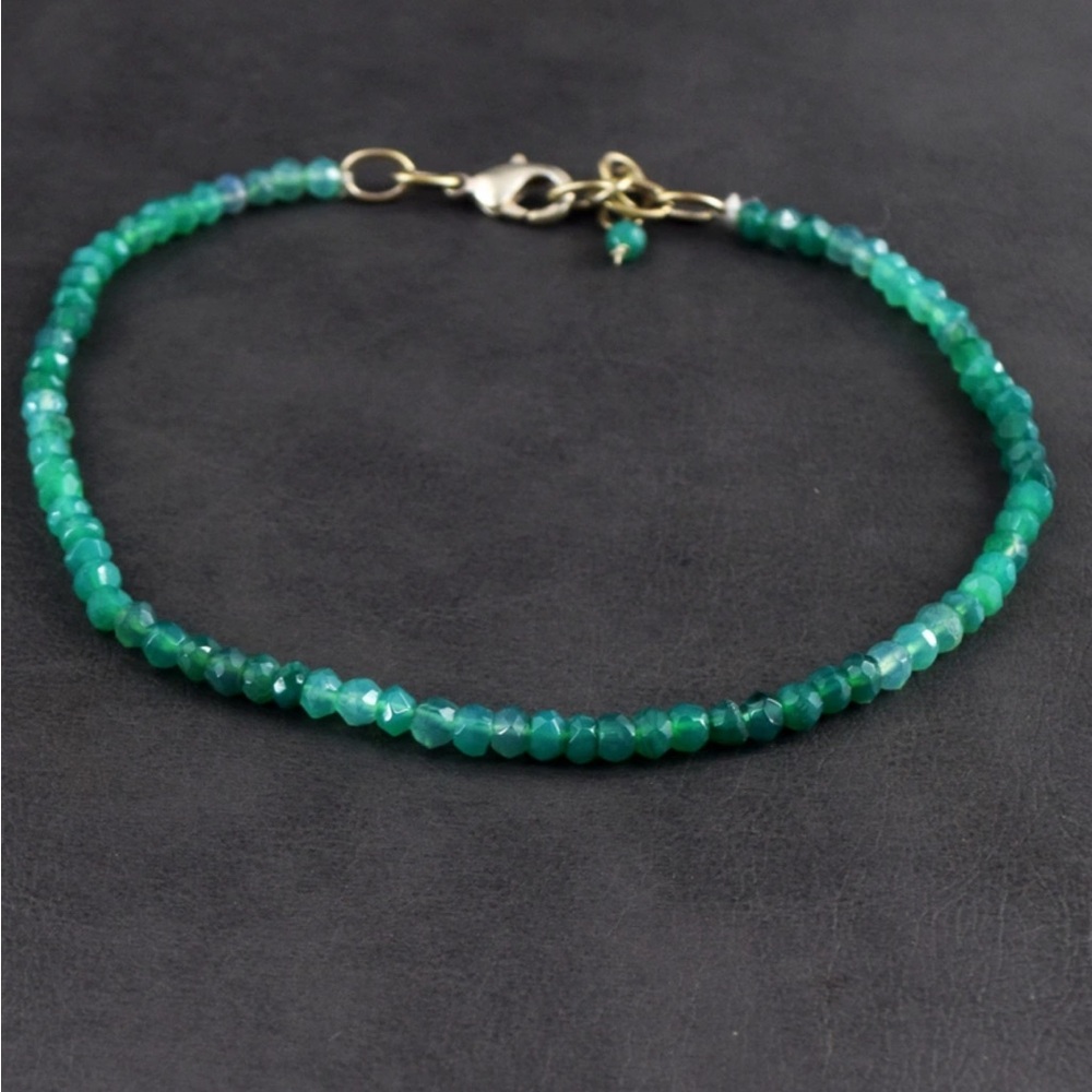 Natural Green Onyx Faceted Beads Bracelet 8”-10” • 26cwt • Exclusive Collection - Picture 4 of 7